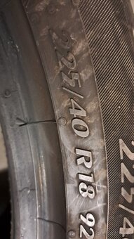 Predám 1ks jazdená zimná 225/40r18-92V Matador - 3