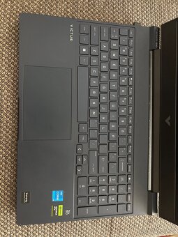 Predám notebook HP Victus - 3