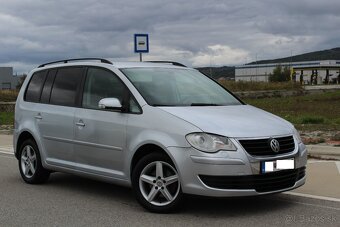 Volkswagen Touran 2.0 TDI DSG - 3