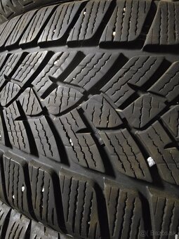 235/45r18 - 3
