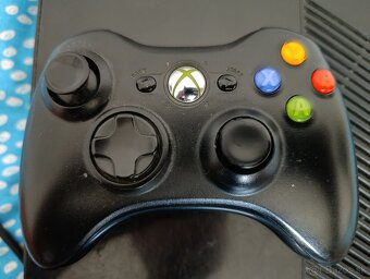 Xbox 360 E + hry. Čítaj popis - 3