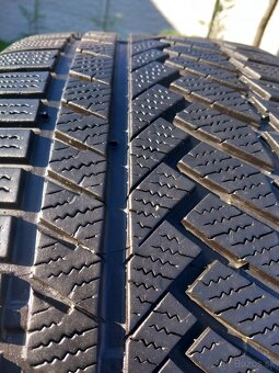 255/40 r19 zimné pneumatiky - 3