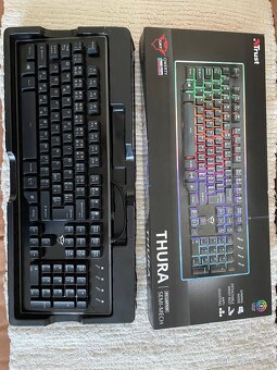Výhodne predám novú hráčsku klávesnicu - 3