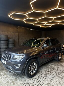 Jeep Grand Cherokee - 3