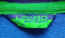 Detský svetrík 140–146, modro–zelený, 6 €
 - 3