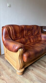 Koženna sedačka a 2 kreslá - 3