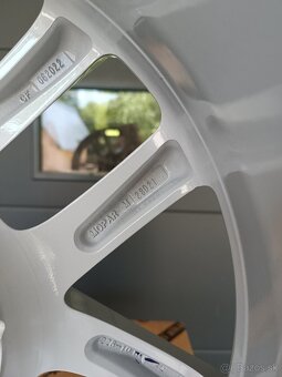 Jeep Grand Cherokee R18 - 3