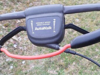 Husqvarna motorova kosacka LC356V - 3