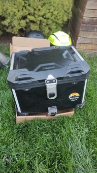 Vrchný 38l kufor topcase swmotech transalp 750 - 3