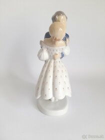 Porcelánová figurka - KODAŇ - tančící pár - 3