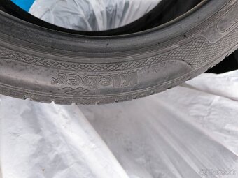 Kleber Dynaxer hp3 225/45 r17 - 3