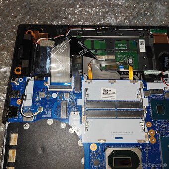 Predám dosku LENOVO Legion 5 15IMH05H s i5-10300h a 1660TI - 3