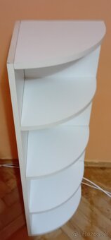 Rohová polička - 3