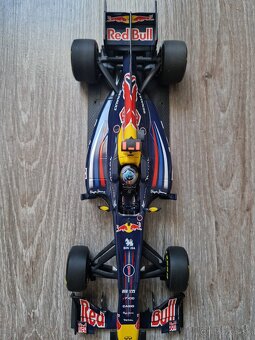Sebastian Vettel 2011 schowcar - 3