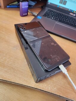 Samsung Galaxy Z Flip 4 128GB - 3