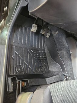 Suzuki Jimny - gumové koberce, vaničky - 3