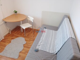 ČSL. PARAŠUTISTOV pri OC SLIMÁK a bl. POLUS/ VIVO - 3