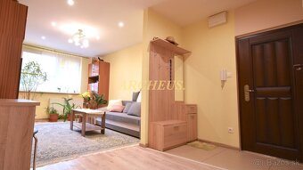 3D / EXKLUZÍVNE / 2 IZBOVÝ BYT, NIŽNÁ BRÁNA, KEŽMAROK, 52m2 - 3