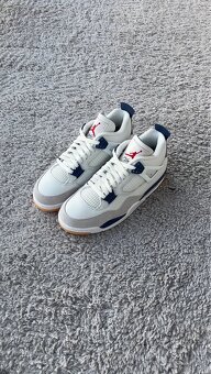 Air Jordan 4 SB Navy - 3