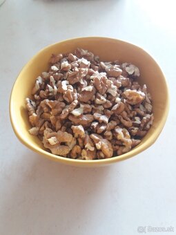 Orechy lúpané vlašské - 3