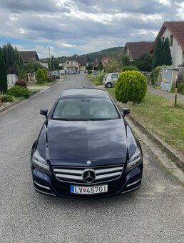 Mercedes Benz CLS350 Shooting Brake - 3