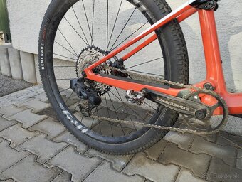 Bicykel Canyon LUX CF SL 7.0 karbón AXS karbónové kolesá - 3
