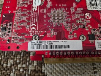 2 staršie grafické karty DDR3 512MB - 3