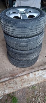 Predám letné pneu 195/55 r 15. Originál ALU disky škoda. - 3