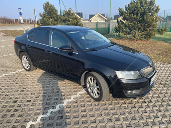 Predám Škodu Octavia 1.6 TDI Elegance - 3