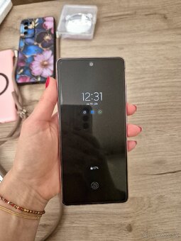 Samsung galaxy S20 FE 128GB - 3
