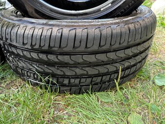 235/45 R18 - 3