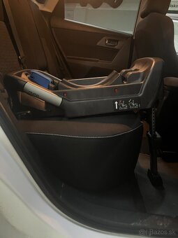Autosedačka značka Nuna s Isofix zakladnou - 3