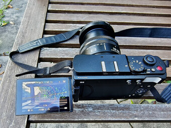 Predám Panasonic Lumix S9 a objektív 18-40 - 3