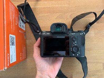 Sony Alpha a7 iii - 3
