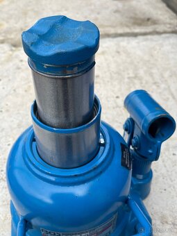 Ptedám nový veľmi nízky hydraulický zdvihák 10t. - 3