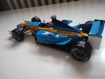 1:18 RENAULT R23 Fernado Alonso - 3