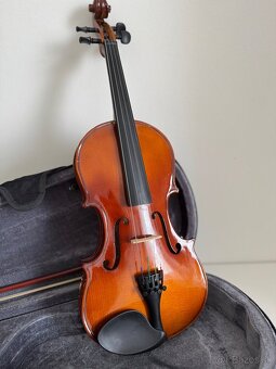 Husle 1/2 - 3