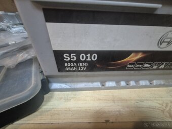 Predam autobateriu BOSCH S5 85 Ah 800A top.stav - 3