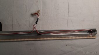 SINY KDL 42W706B na ND - 3