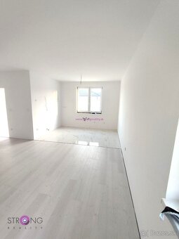3 izbový byt s 2 parkovacími miestami a záhradkou - 3