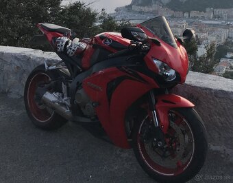 HONDA CBR1000RR - 3