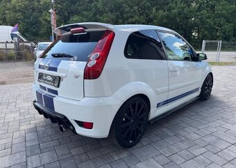 Ford Fiesta 2.0 ST benzín manuál 110 kw - 3
