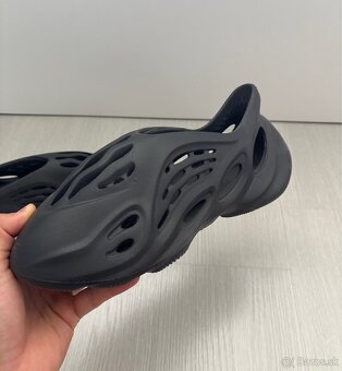 Yeezy Foam Rnnr - 3