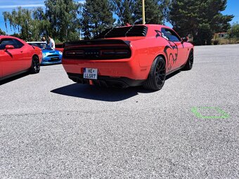 Dodge challenger 6.2hellcat srt - 3