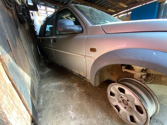 Land rover freelander 1.8b - 3