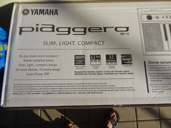 Predám klávesy Yamaha-Piaggero NP11 - 3