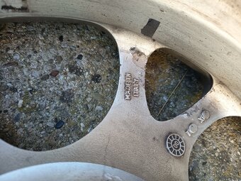Elektróny pre Alfa Romeo 225/50 R17 - 3
