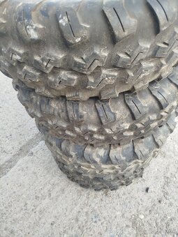 Predam pneu na stvorkolku 26/10/14 a 26/8/14 - 3