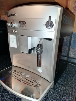 Kávovar DeLonghi - 3