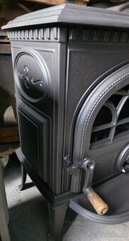 Liatinové kachle Jotul F 3 čierný lak - 3